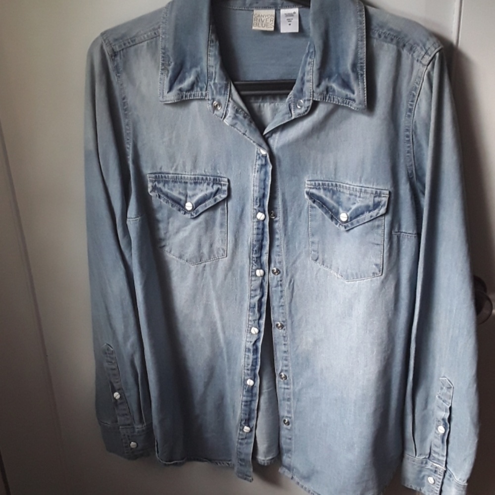 Thin light wash denim jacket